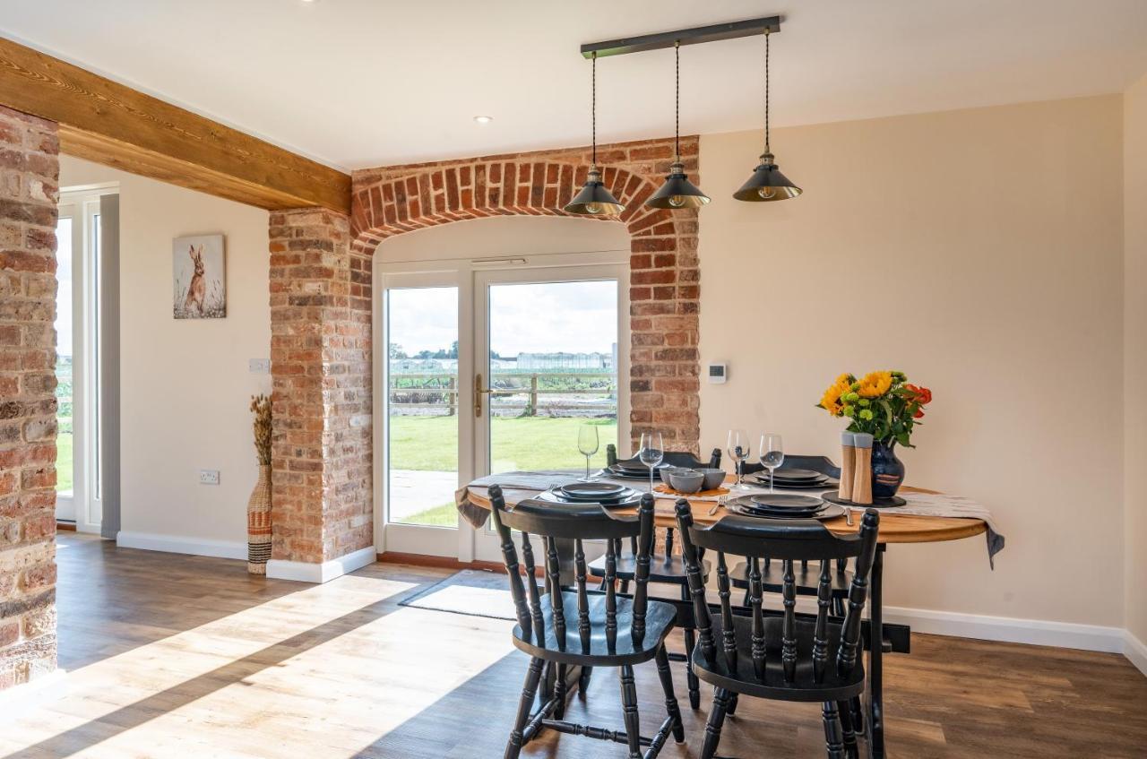 The Roost And The Nook Rural Barn Stays Quadring Extérieur photo